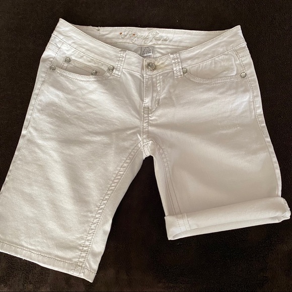 White Denim Distressed Shorts - Picture 5 of 6